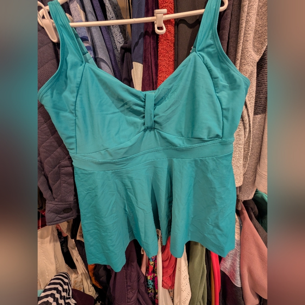 18 20 BloomChic Tankini
